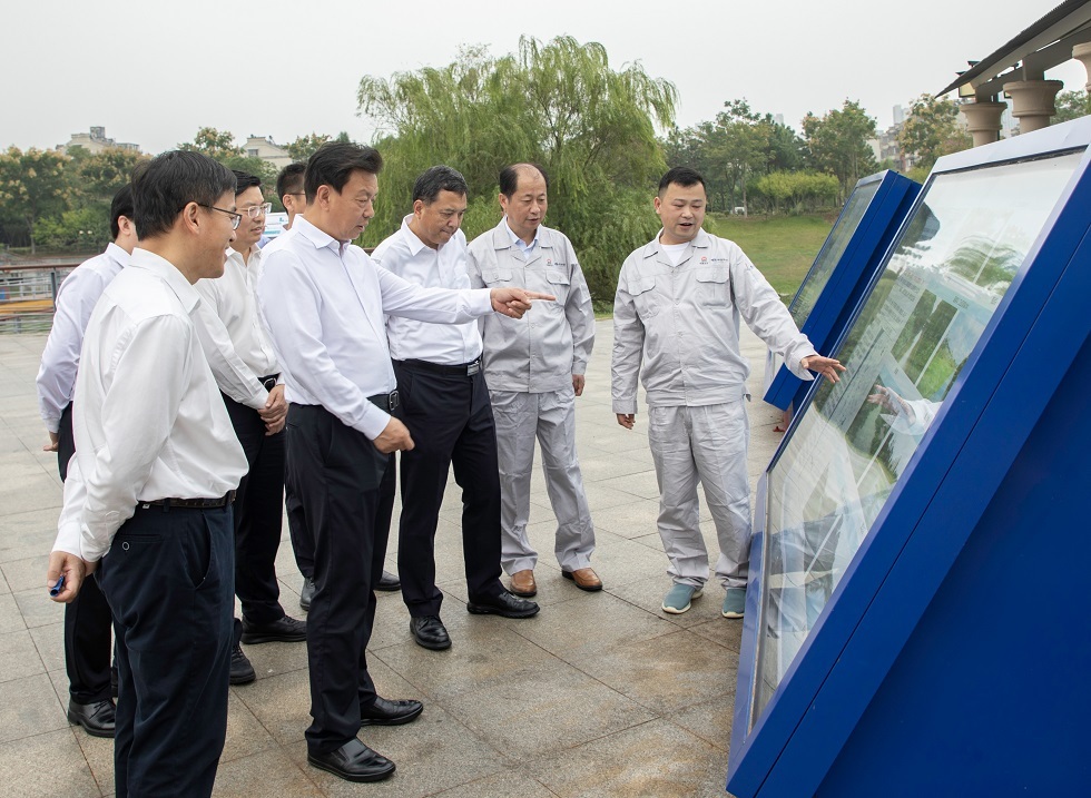 陈得信调研中冶华天马鞍山慈湖河湿地项目